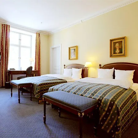 Hotel Danmark By Brøchner 4*